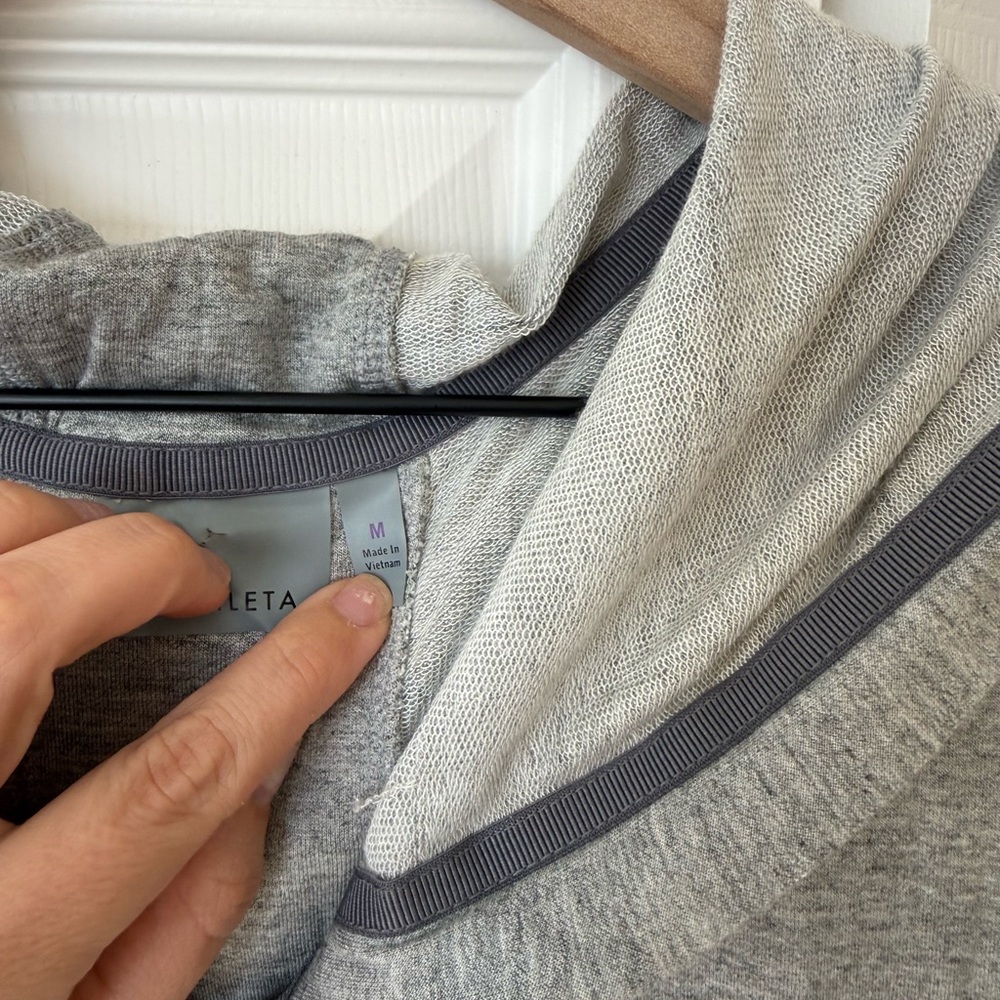 Athleta Lotus Lightweight Heather Gray
Comfy Hoodie Vest - Picture 4 of 8